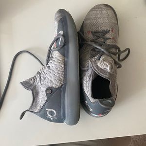 KD BASKETBALL SHOES